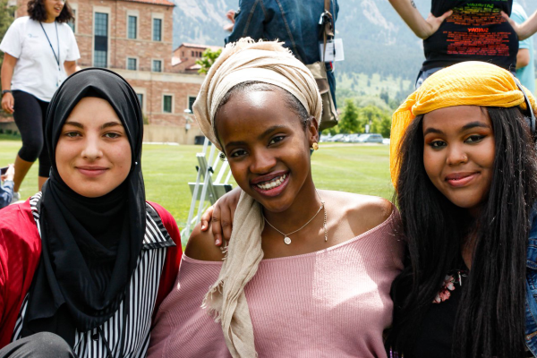 3 female enginearme students